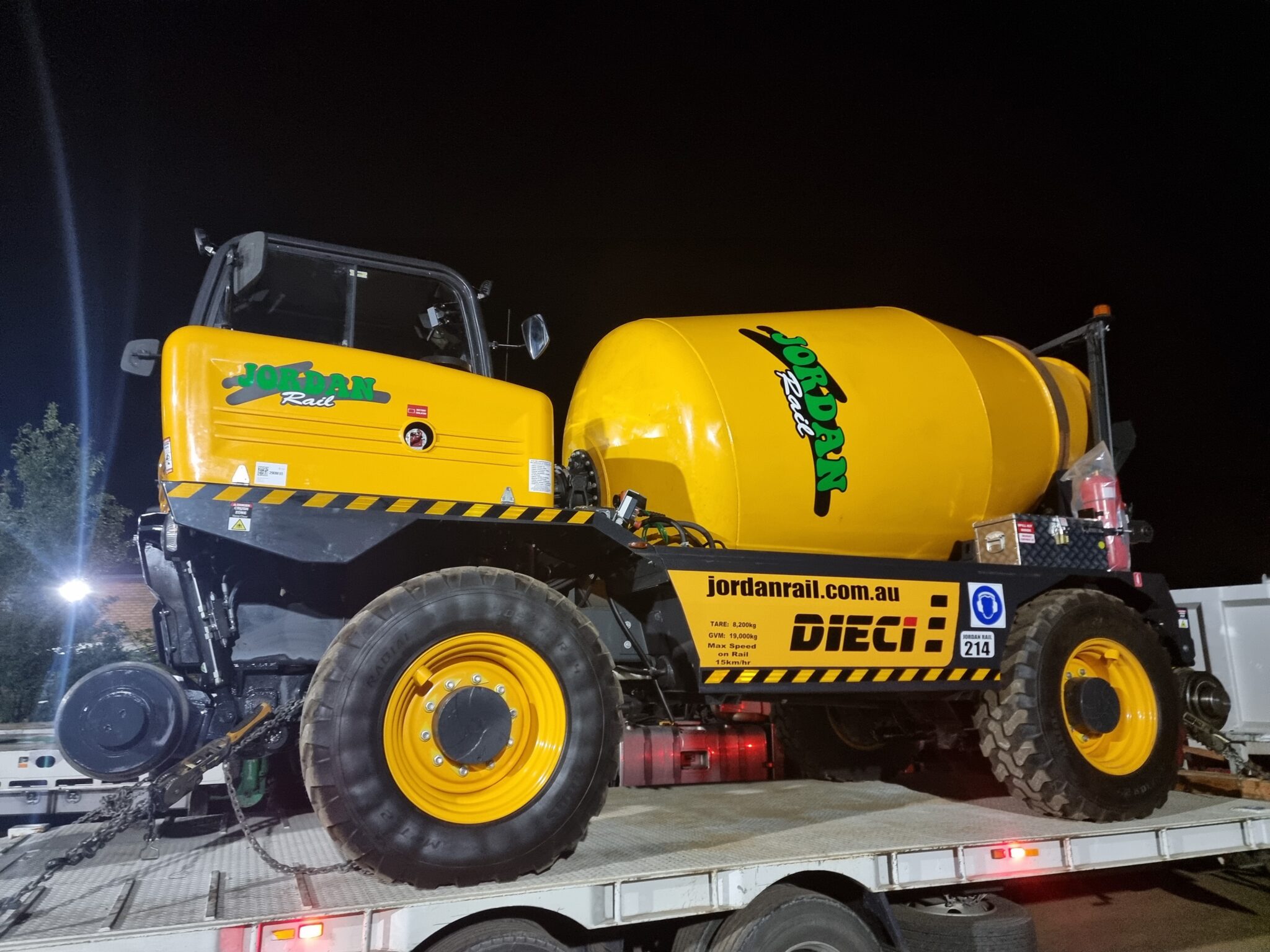 HiRail Agitators / Concrete Mixers Jordan Rail